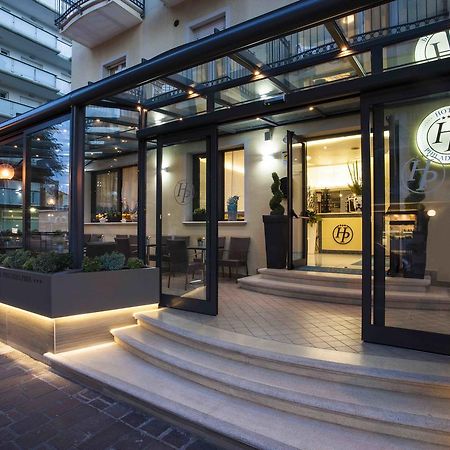 Hotel Philadelphia Cattolica Ngoại thất bức ảnh