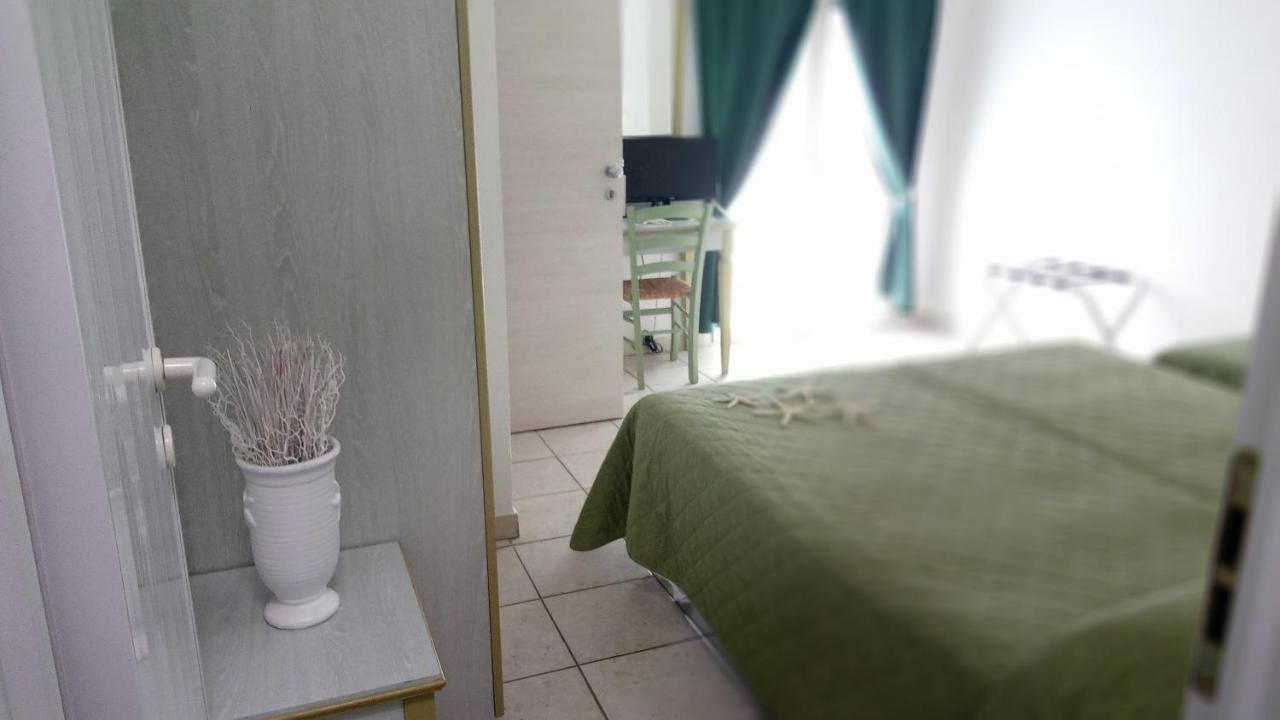 Hotel Philadelphia Cattolica Ngoại thất bức ảnh