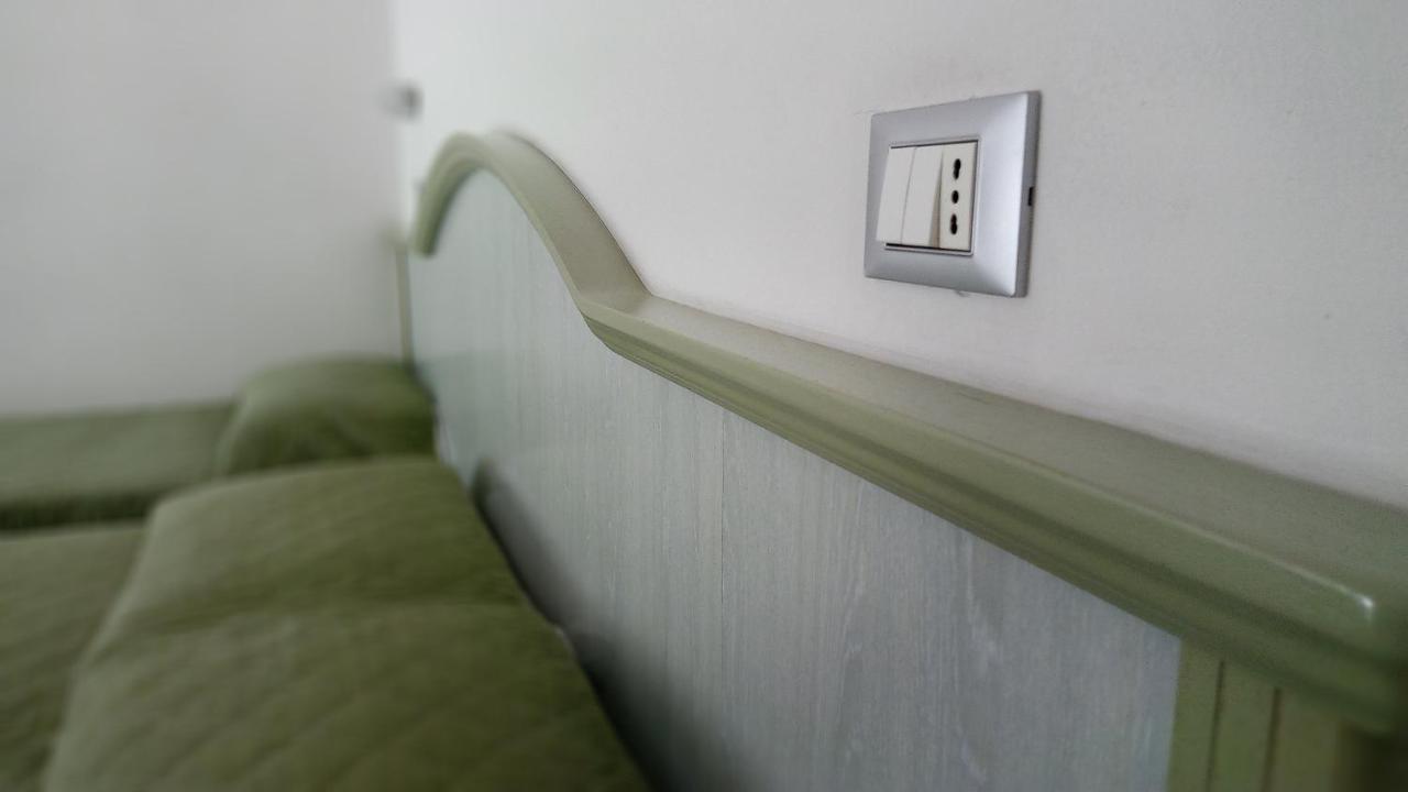 Hotel Philadelphia Cattolica Ngoại thất bức ảnh