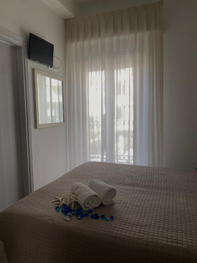 Hotel Philadelphia Cattolica Ngoại thất bức ảnh