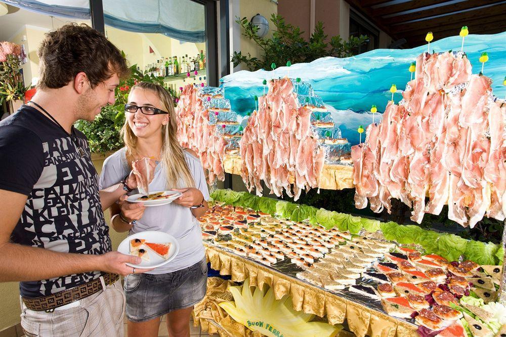 Hotel Philadelphia Cattolica Ngoại thất bức ảnh