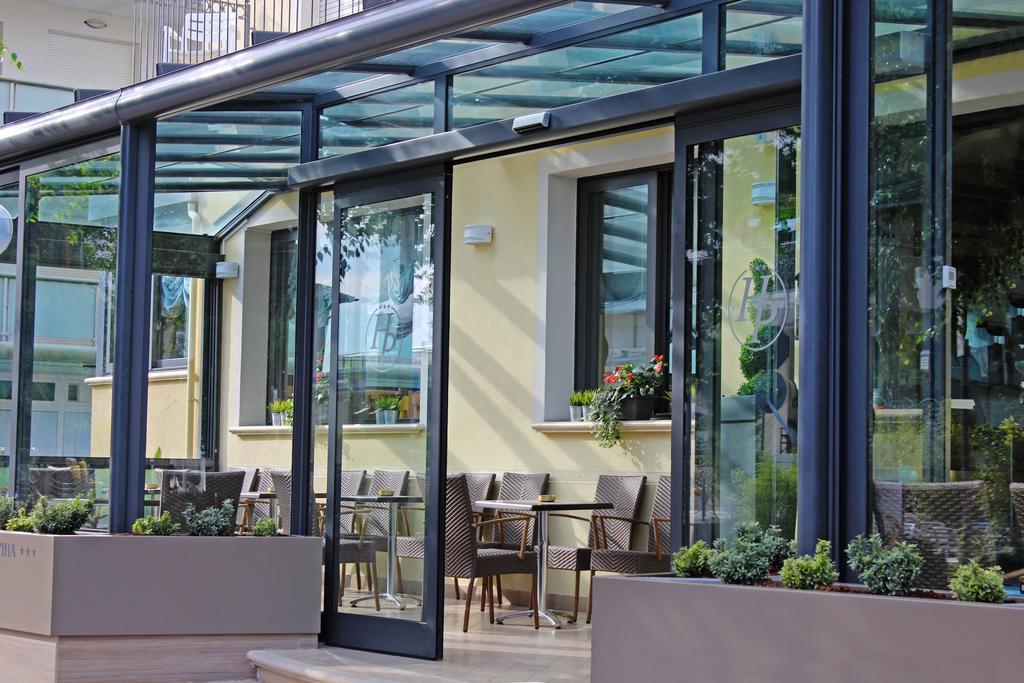 Hotel Philadelphia Cattolica Ngoại thất bức ảnh