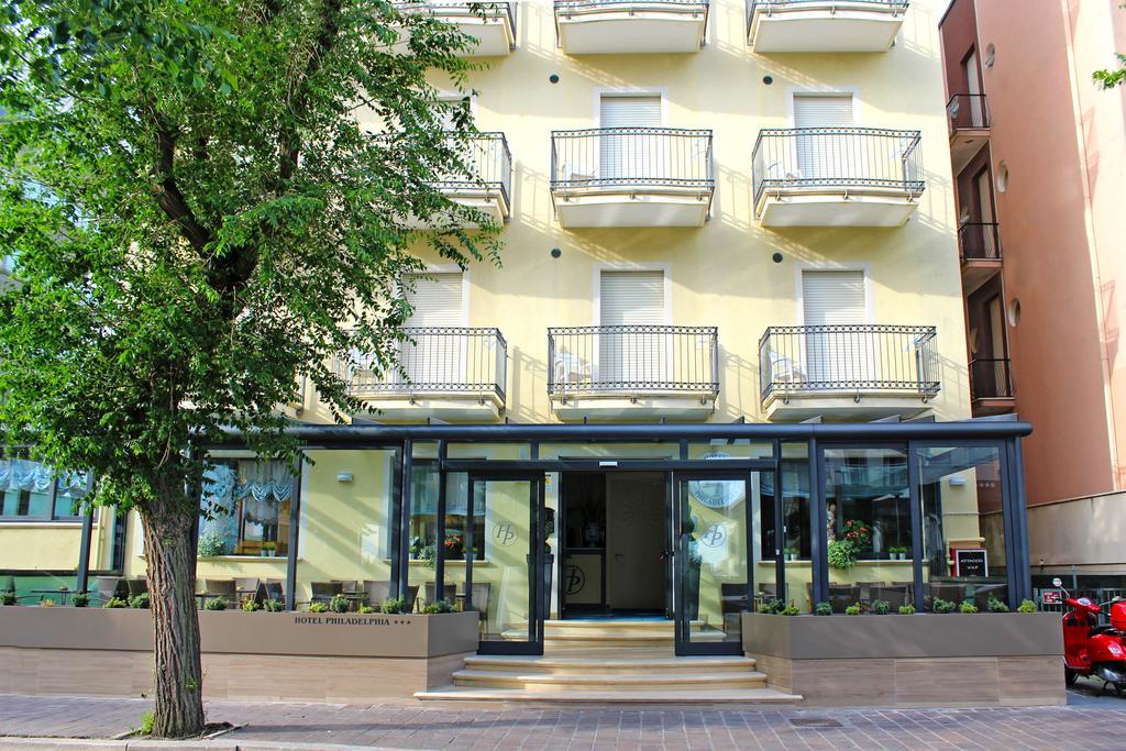 Hotel Philadelphia Cattolica Ngoại thất bức ảnh